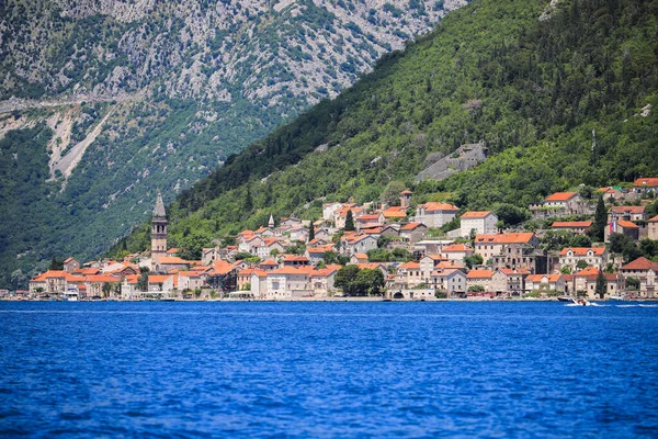 Perast Város Tengerparton Montenegróban — Stock Fotó