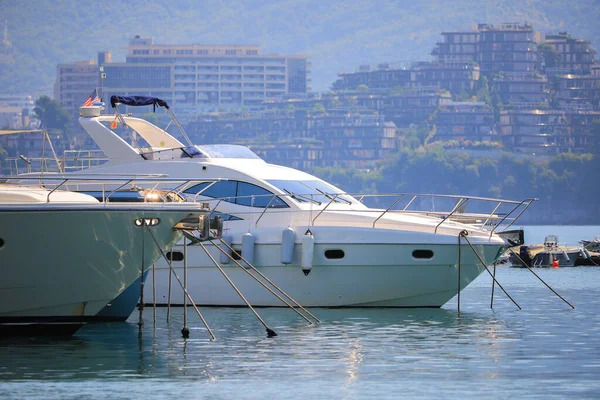 Lyx Motor Yacht Förtöjd Marinan Montenegro — Stockfoto