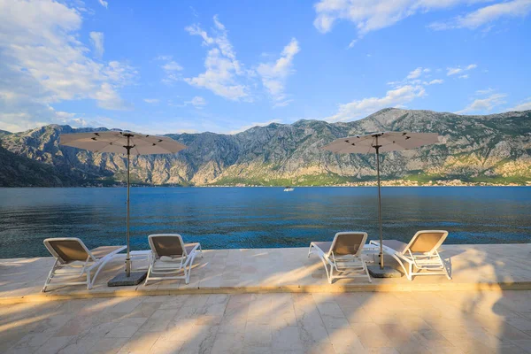 Sun Loungers Beach Resort Montenegro — Stock Photo, Image