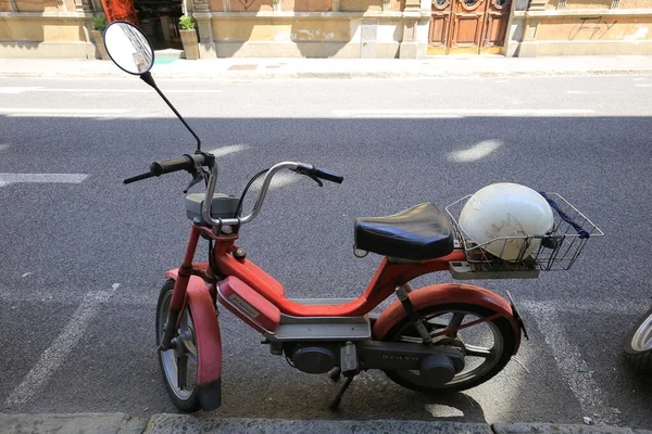 Τεργέστη Ιταλία Ιουλίου 2019 Παλιό Μοτοποδήλατο Piaggio Bravo — Φωτογραφία Αρχείου