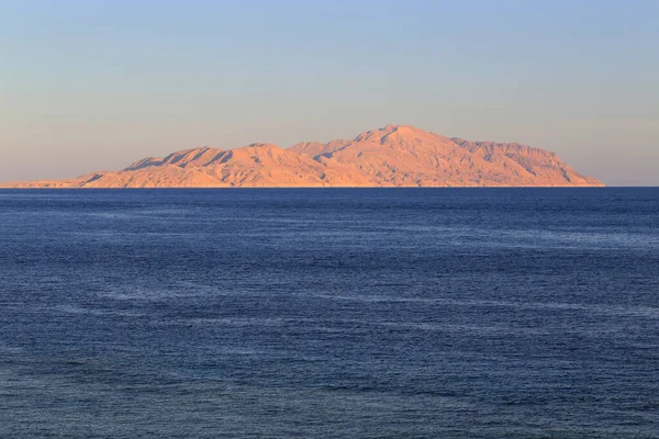 Západ Slunce Výhledem Moře Ostrov Tiran Sharm Sheikh Egypt — Stock fotografie