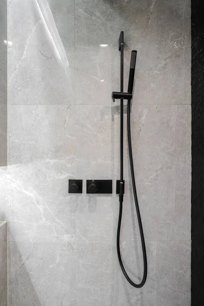 Black Shower Faucet Shower Room Interior — Zdjęcie stockowe