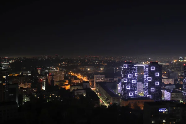 Nachtansicht Von Kiew Auf Das Gebäude Der Tetris Halle — Stockfoto