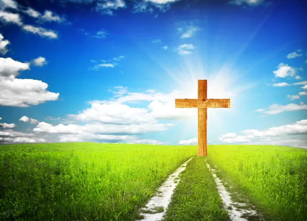 Way walking towards a cross — Stock Photo, Image