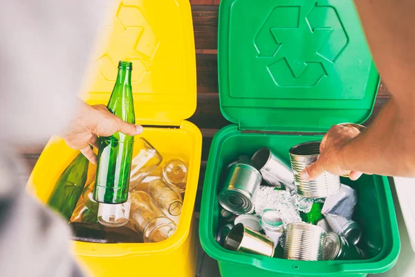 Man Throwing Glass Bottle Andtin Can Differennt Dustbins Sorting Trash — Stock Photo, Image