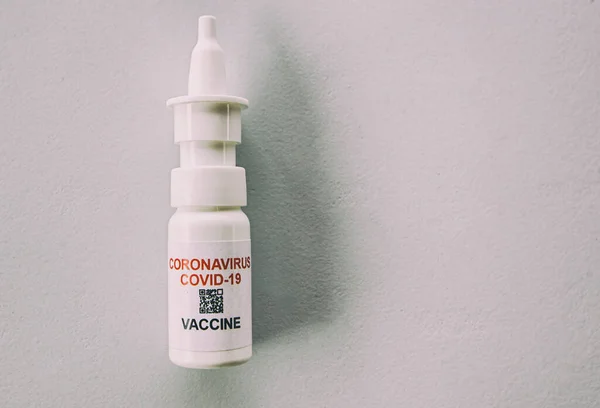 수술대 Intranasal Covid Vaccine — 스톡 사진