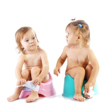 lindos bebés en orinal chaits