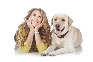 Köpeği olan kız.