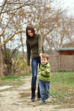 Anne ile çocuk açık