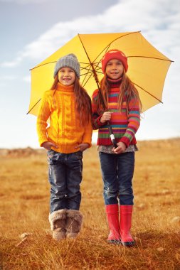 küçük moda kızları