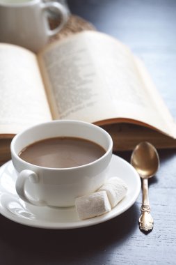 kahve ve kitap