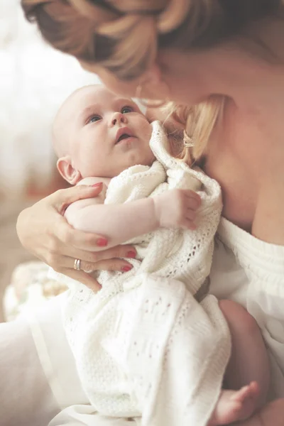 Madre con bebé — Foto de Stock