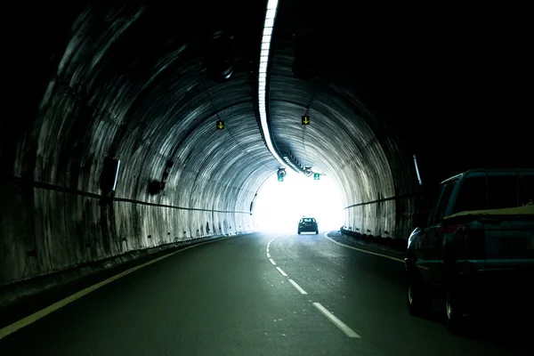 汽车隧道 — 图库照片