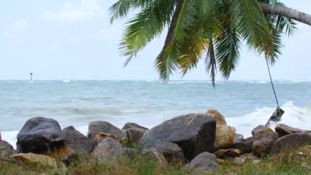 타이의한 섬 해안에 있는 작은 폭풍 — 비디오