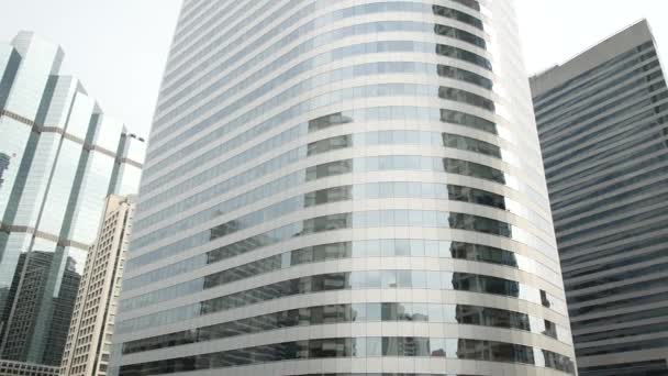 Rascacielos Cristal Alto Edificios Oficinas — Vídeos de Stock