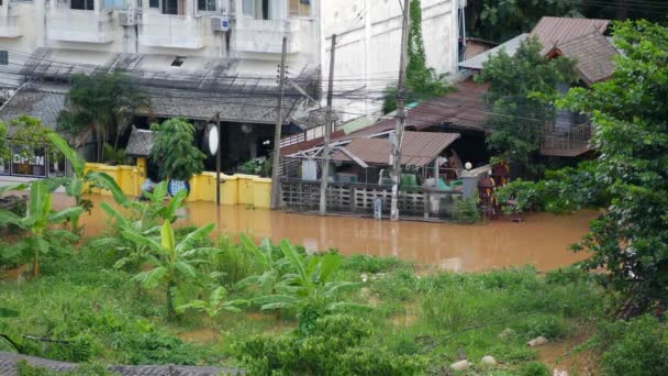 Überschwemmungsgebiet Thailands Stadt Chiang Mai — Stockvideo