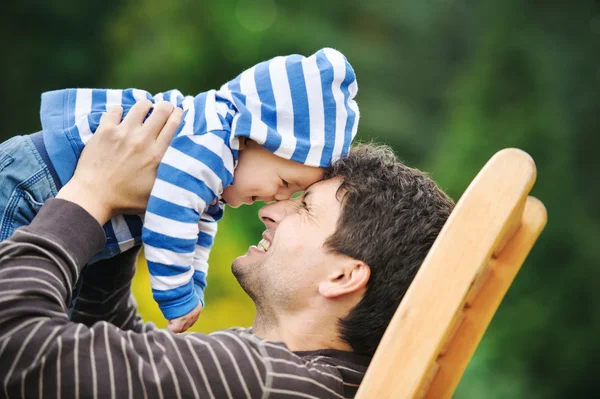 Padre con su hijo — Foto de Stock