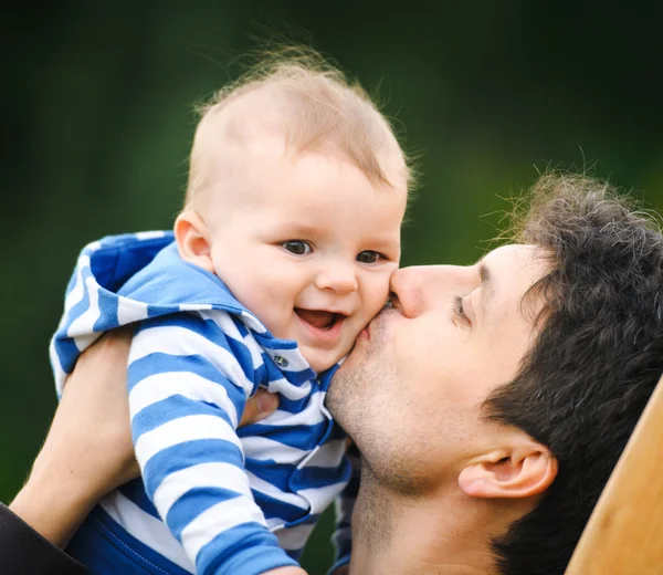 Vader met zijn zoon — Stockfoto