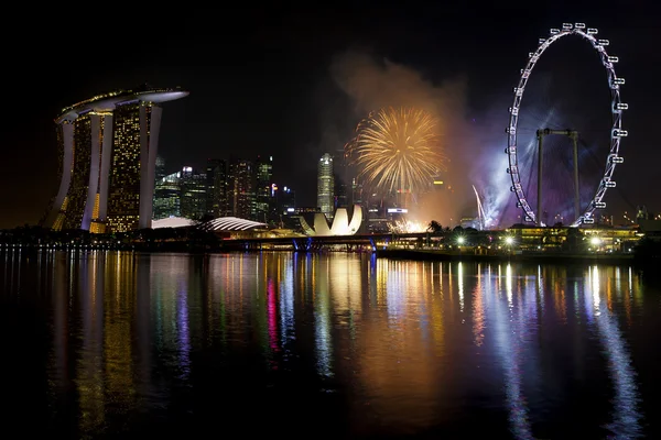 Fuegos artificiales de Singapur —  Fotos de Stock