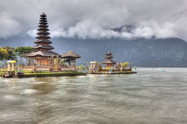 ULUN danu Tapınağı