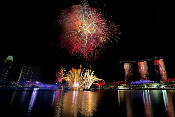 Fuegos artificiales de Singapur — Foto de Stock