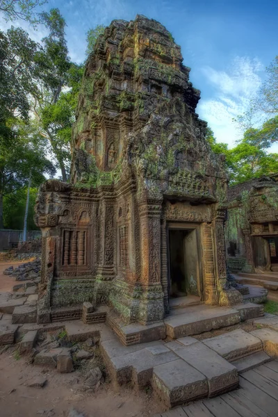 Soluppgång över ta phrom — Stockfoto