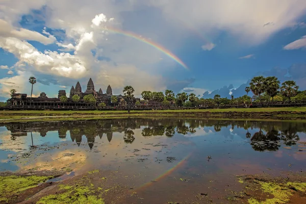 Zonsondergang boven Angkor Wat — Stockfoto