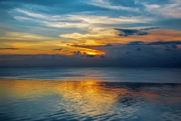 Balinesischer Sonnenuntergang — Stockfoto