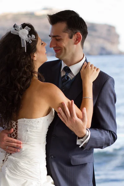 Pareja bailando el baile de bodas — Foto de Stock