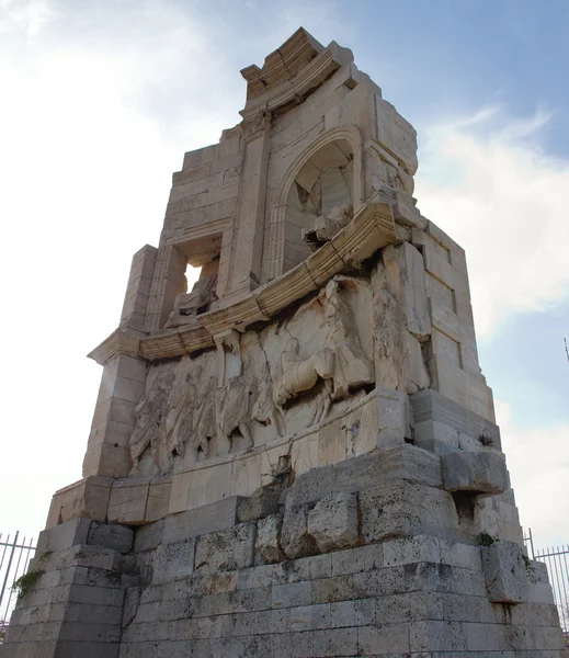 Monumento Philopappos perto de Acrópole — Fotografia de Stock