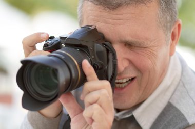 Komuta sizde bir dslr fotoğraf makinesi ile