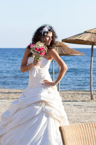 Bride with wedding bouquet — Stock Photo, Image