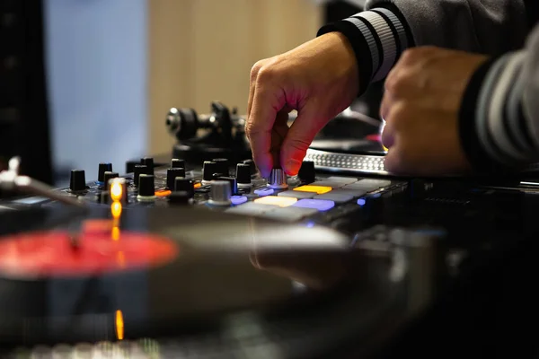 Hip Hop Blanda Musikaliska Spår Ljud Mixer Enhet Professionell Diskjockey — Stockfoto