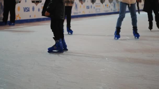 Kyiv December 2021 Group People Skating Ice Rink Winter Night — 图库视频影像