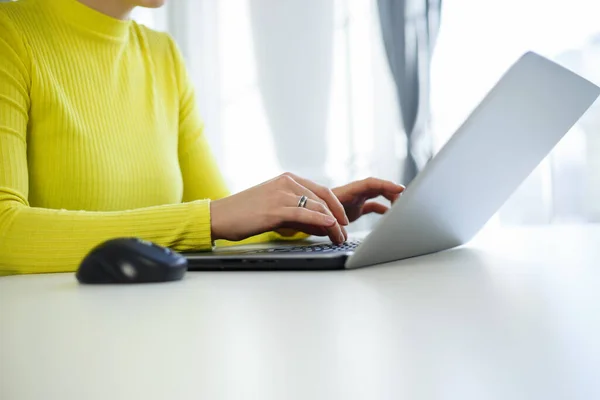 Girl Typing Text Laptop Keyboard Home Young Woman Working Notebook — Stock Photo, Image