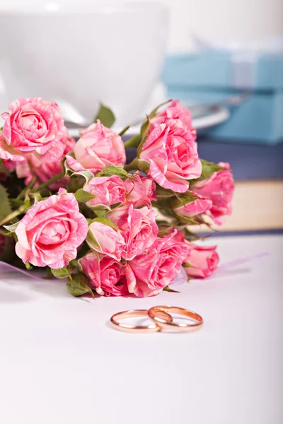 Wedding rings — Stock Photo, Image