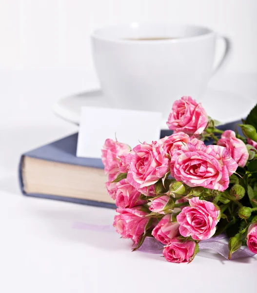微妙粉色玫瑰花束 — 图库照片