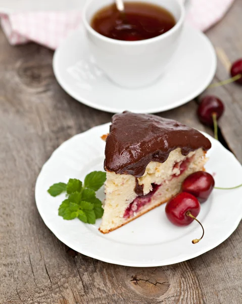 Körsbär frukt kaka — Stockfoto