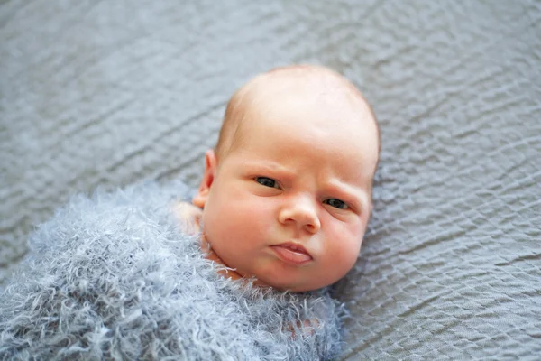 Pasgeboren babyjongen. 15 dagen — Stockfoto