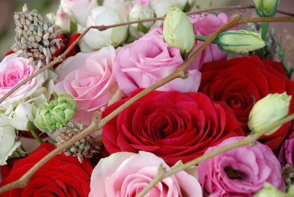 Красивий букет з троянд крупним планом — стокове фото