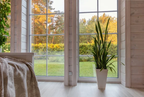 Bright Interior Room Wooden House Large Window Overlooking Autumn Courtyard — Stock Photo, Image