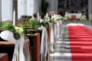 Güzel çiçek düğün süslemesi