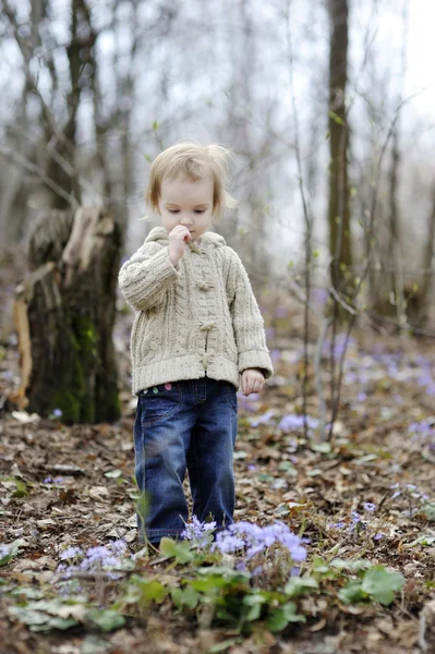 Küçük bebek kız — Stok fotoğraf