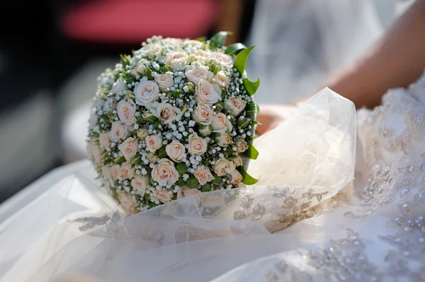 Ramo de boda de rosas rosadas —  Fotos de Stock