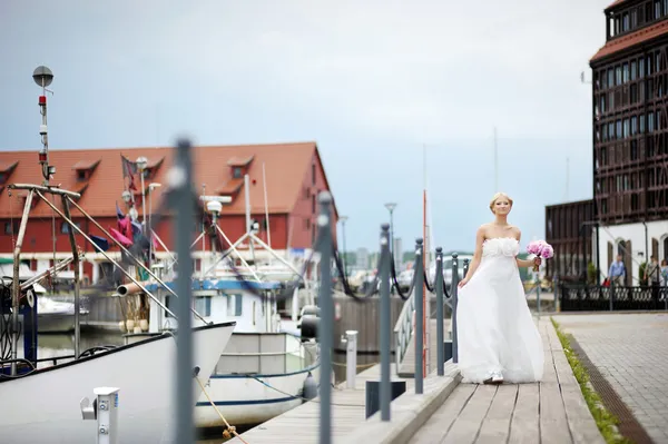 Bella sposa — Foto Stock