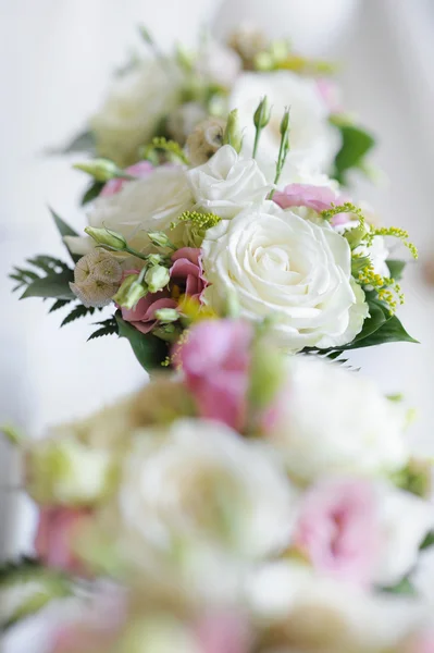 Buquês de damas de honra — Fotografia de Stock