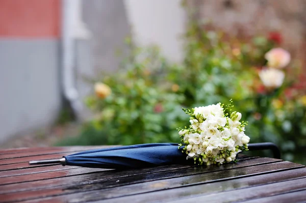 Rainy wedding — Stock Photo, Image