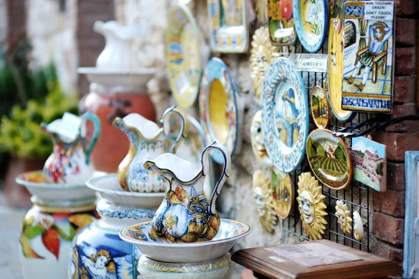 Traditional Italian ceramics — Stock Photo, Image