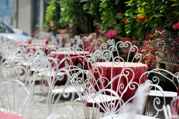 Outdoor cafe in Italy — Stock Photo, Image