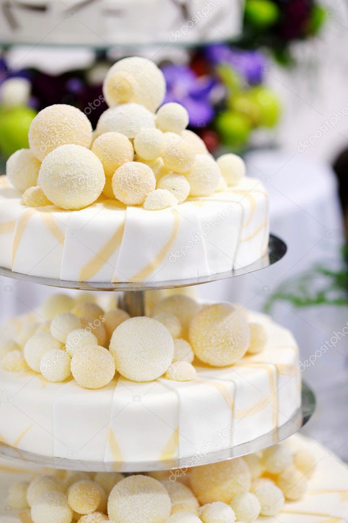 Fancy wedding cake